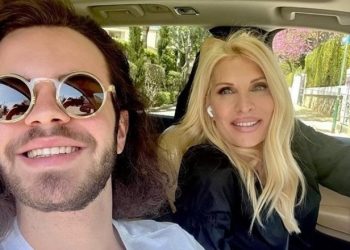 Το ανακοίνωσε στην Ελένη Μενεγάκη και τον Γιάννη Λάτσιο – Η μεγάλη απόφαση που πήρε ο γιος τους, Άγγελος