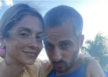 Διαζύγιο για τη Σοφία Καρβέλα και τον Θανάση Πανουργιά