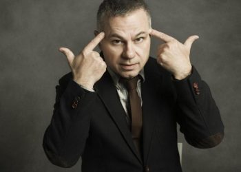 Χριστόφορος Ζαραλίκος: Σχολίασε τον Μπακογιάννη και «έπεσε» ο λογαριασμός του στο twitter – #freezaralikos