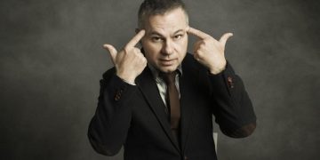 Alldaynews.gr Χριστόφορος Ζαραλίκος: Σχολίασε τον Μπακογιάννη και «έπεσε» ο λογαριασμός του στο twitter – #freezaralikos