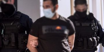 Alldaynews.gr «Με χτυπούσε και το μετέδιδε live στους φίλους του» – Τι λέει το θύμα (video)