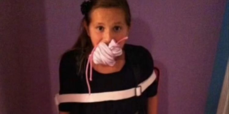 Alldaynews.gr 12χρονη έστειλε φωτογραφία στο αγόρι της πως την έχουν απαγάγει για να της απαντήσει σε videoκλήση (vid)