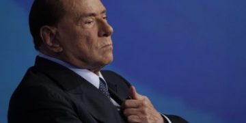 Τέλος εποχής: Ο Μπερλουσκόνι δεν θα είναι υποψήφιος για την προεδρία