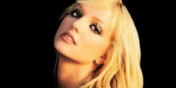 Η Μπρίνεϊ Σπίαρς ανακοίνωσε ότι απέβαλε