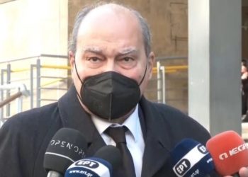 Ξέσπασμα Διαλυνά για τις εξετάσεις της 24χρονης – Βλέπει ολιγωρία της Αστυνομίας: «Είναι δυνατόν το κράτος να τις στέλνει στην Ελβετία;»