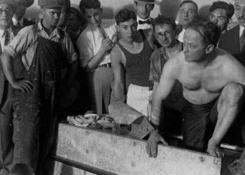 91 λεπτά μέσα στο νερό: Η εξήγηση για το διασημότερο μαγικό του Χουντίνι που άφησε άφωνο όλο τον κόσμο