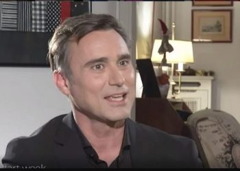 Γιώργος Καπουτζίδης: ”Είμαι σε μια φάση απεξάρτησης από το χειροκρότημα”-Η νέα του ζωή