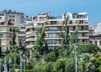 Μεταβιβάσεις ακινήτων: Έρχεται «κεραμίδα» μέχρι και 1.000 ευρώ για την ηλεκτρονική ταυτότητα κτηρίων