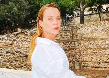 Λένα Παπαληγούρα: «Οι γονείς μου προσπαθούσαν πολλά χρόνια να με αποκτήσουν. Είχα αγωνία μήπως συμβεί το ίδιο σε μένα»