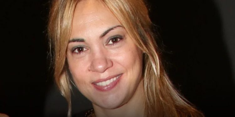 Alldaynews.gr Τραγωδία για τη Λίνα Σακκά: Νεκρή και η μητέρα της, λίγο μετά τον θάνατο του πατέρα της