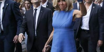 Alldaynews.gr Ανώνυμο τηλεφώνημα στη Μπριζίτ Μακρόν – «Ο άντρας σου είναι με εραστή»