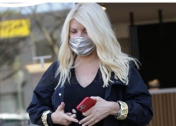 Στο κομμωτήριο με ανοιχτό το κουμπί από το παντελόνι-Η φωτογραφία που είχε προδώσει ότι η Μενεγάκη ήταν έγκυος στη Μαρίνα