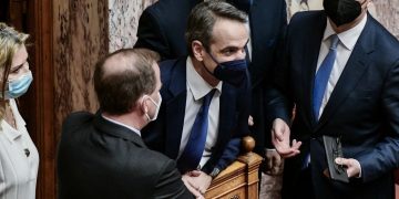Alldaynews.gr Πρόταση Μομφής: Καταψηφίστηκε με 156 κατά και 142 υπέρ