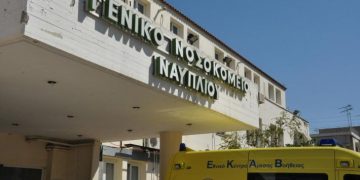 Ναύπλιο: Επίθεση αρνητή κορονοϊού με κουτουλιές στον διοικητή του Νοσοκομείου