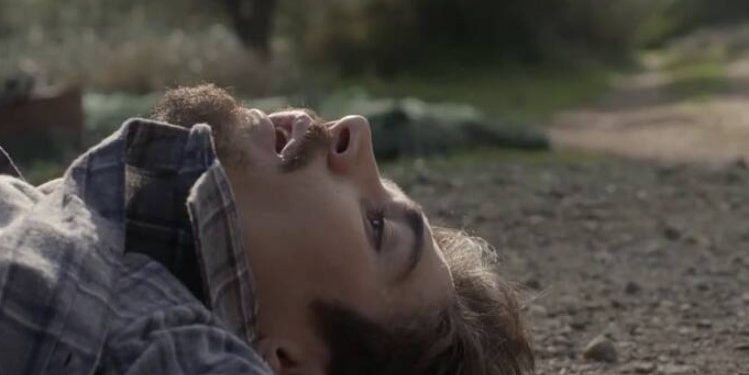 Alldaynews.gr Σασμός: Η συγκλονιστική στιγμή που ο Πετρής πέφτει νεκρός! (video)