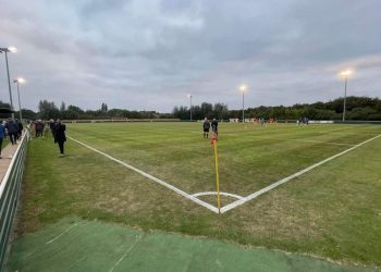 Θρήνος για 17χρονο: Πέθανε στο γήπεδο μπροστά στα μάτια του πατέρα του – Παραπονέθηκε για δυσφορία (φωτο)