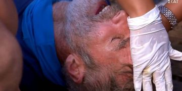 Alldaynews.gr Survivor: Με άσχημο χτύπημα στο νοσοκομείο ο Μπέλλος – Αποχώρησε με σκάφος από τον στίβο μάχης (video)