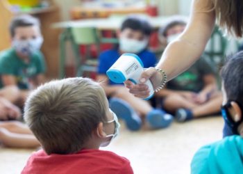 Σχολεία-Self test: Πως θα γίνει η επιστροφή στα θρανία τη Δευτέρα