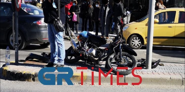 Alldaynews.gr Θεσσαλονίκη: Τροχαίο με μηχανή – Καλούσαν 20 λεπτά το 100 και… δεν απαντούσε