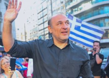 Φαίδων Βόβολης: Νόσησε σοβαρά από κοροναϊό και τώρα τα «γυρίζει» – «Δεν είναι γριπούλα, μπορεί να σκοτώσει»