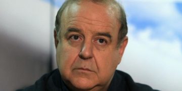 Alldaynews.gr Άγριος καβγάς για τον Παύλο Χαϊκάλη στο θέατρο-Άκουσαν τα ουρλιαχτά του μέχρι το πάρκινγκ