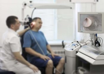 Alldaynews.gr “Μια κατσαρίδα κινείται στο κεφάλι μου”: Αφαιρέθηκε από το αυτί άνδρα μετά από τρεις ημέρες