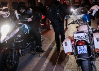 Κρήτη: Δάγκωσε αστυνομικό και του έκοψε κομμάτι από το πηγούνι – Σοκάρει η φωτογραφία