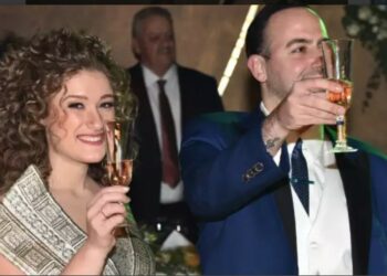 Αρραβώνας Μαυρικίου-Ιλάειρας: Ο γαμπρός χόρεψε βαρύ ζεϊμπέκικο και τα πιάτα έσπαγαν… βροχή!