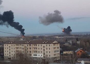 Ρωσική εισβολή στην Ουκρανία: Δραματικές ώρες στο Κίεβο – Σε πόλεμο η Ευρώπη (video)