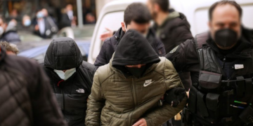 Alldaynews.gr Δολοφονία Άλκη: Οι συλληφθέντες «αθωώνουν» τον 23χρονο για τη δολοφονία – «Δεν κατέβηκε από το αμάξι»