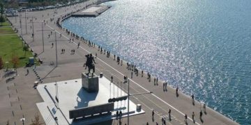 Alldaynews.gr Ο Guardian ταξίδεψε στη Θεσσαλονίκη και εκστασιάστηκε – Ύμνοι για το φαγητό της πόλης