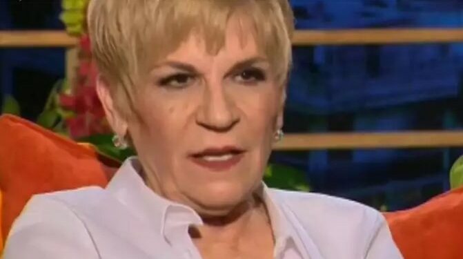 Alldaynews.gr Χρύσα Ρώπα: «Έμαθα από τη γειτόνισσα ότι είμαι υιοθετημένη»