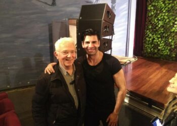 Αυτός είναι ο ντελιβεράς που έσωσε τη ζωή του γιού του επιχειρηματία Κώστα Χατζάκη