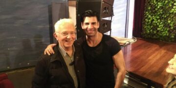 Αυτός είναι ο ντελιβεράς που έσωσε τη ζωή του γιού του επιχειρηματία Κώστα Χατζάκη