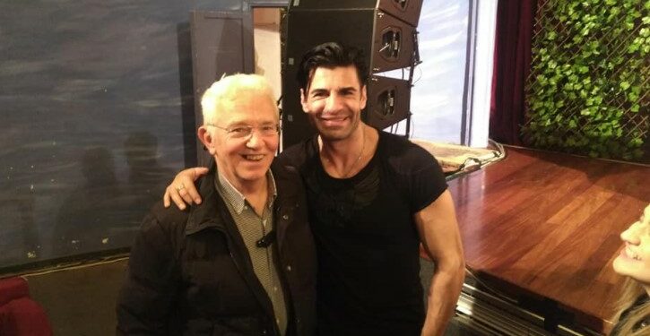 Αυτός είναι ο ντελιβεράς που έσωσε τη ζωή του γιού του επιχειρηματία Κώστα Χατζάκη