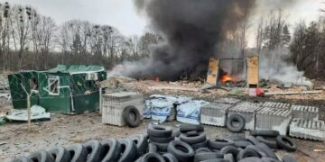 Πόλεμος στην Ουκρανία: Ανελέητο το σφυροκόπημα από τη Ρωσία και προέλαση στο Κίεβο