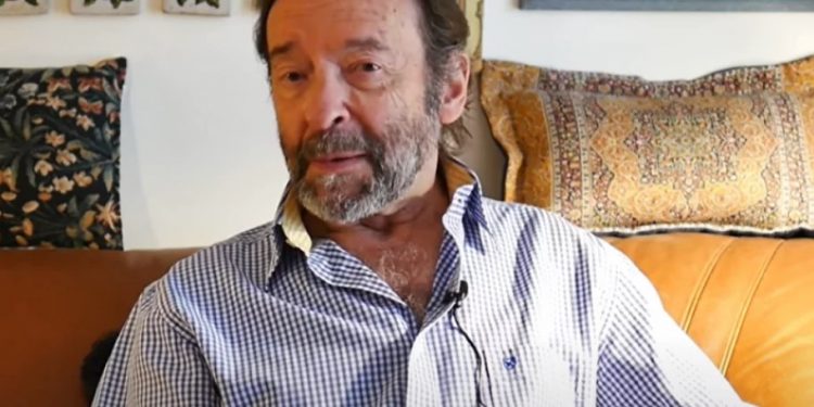 Alldaynews.gr Σοκ στη Γαλλία: Πέθανε από το κρύο γνωστός φωτογράφος, κανείς δεν σταμάτησε να τον βοηθήσει