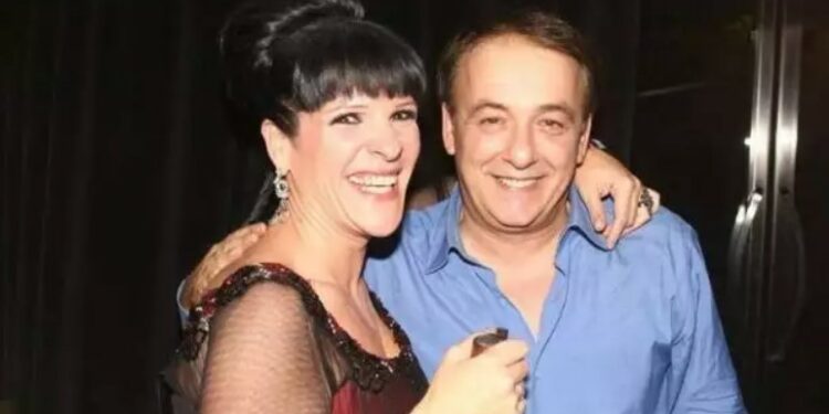 Alldaynews.gr Σοφία Βόσσου: «Με τον Ανδρέα Μικρούτσικο έχουμε μοιραστεί το κορμί μας, χαρές και λύπες»