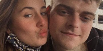 Alldaynews.gr Μαχαίρωσε μέχρι Θανάτου την 19χρονη σύντροφό του-Η γνωριμία μέσω διαδικτύου που «βάφτηκε» με αίμα