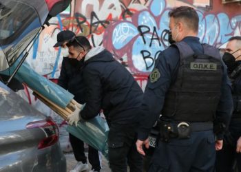 Κούγιας: Φωτογραφία του κατηγορούμενου για το φόνο του Αλκη με τον γιo ανώτερης αξιωματικού