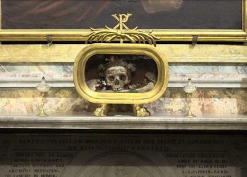 Το μυστήριο με τα οστά του Αγίου Βαλεντίνου