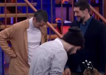 MasterChef: Λύθηκε στα γέλια ο Ιωαννίδης με τη στυλιστική επιλογή του Κοντιζά
