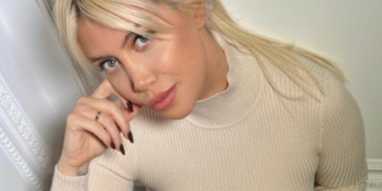 Alldaynews.gr Έβγαλε μάτια η Γουάντα Νάρα! Ανέβασε ΦΩΤΟ χωρίς εσώρουχο! Σοκ στο Instagram!