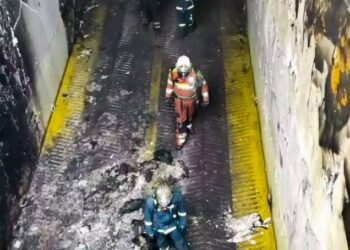 Euroferry Olympia: Εντοπίστηκε απανθρακωμένο πτώμα μέσα στο πλοίο