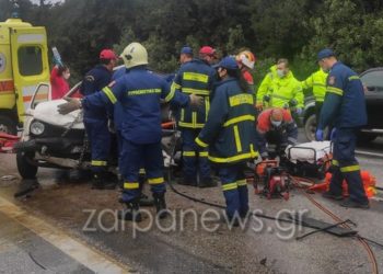 Σοκαρισμένοι μέχρι και οι Πυροσβέστες! Νεκρός 40χρονος σε τροχαίο[photos]