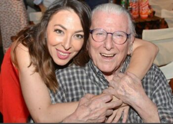 Αλίκη Κατσαβού: «Θα ήθελα να είχα και άλλο παιδί με τον Κώστα»