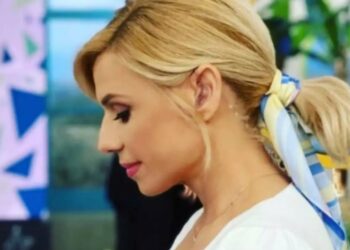 Αποκάλυψη απο την Κατερίνα Καραβάτου: “Κοιμόταν σπίτι μου…”