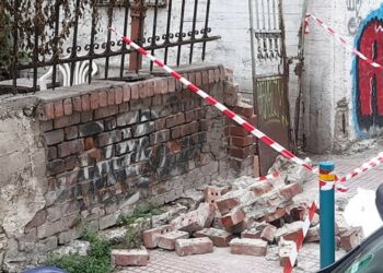 Πριν Λίγο-Ασύλληπτη Τραγωδία:  22χρονος καταπλακώθηκε από τοίχο και σκοτώθηκε-Σκηνές θρήνου[Φωτογραφίες]