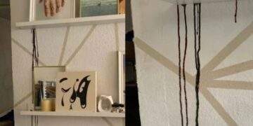 Alldaynews.gr Δεν μπορούσαν να πιστέψουν τι ήταν η μαύρη ουσία που έσταζε από τον τοίχο, όταν κατάλαβαν ήταν αργά