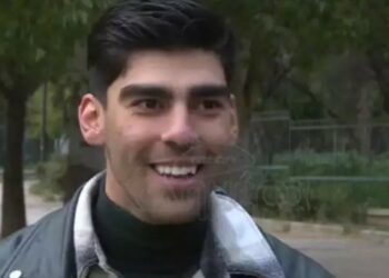 Θάνος Δημητρίου: «Δέχομαι πολύ Gay φλέρτ-Έχω συνευρεθεί ερωτικά και στο πάρκο εδώ που βρισκόμαστε»